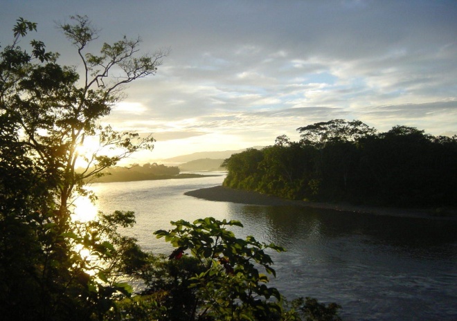 Ecuador Rio Napo Pb