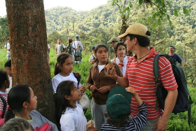 School children visiting the cloudforest